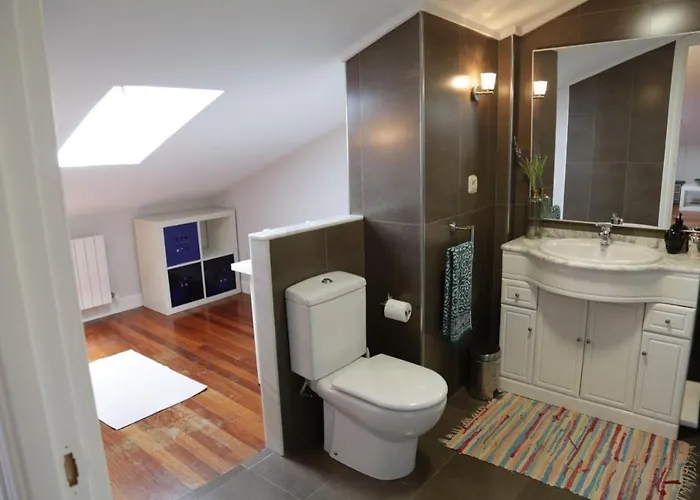 Con Bano, Cerca De La Playa Sopelana