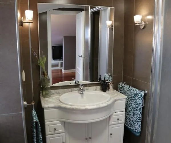 Con Bano, Cerca De La Playa *